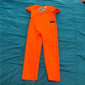 Kids Ikali prisoner costume 7-8Y